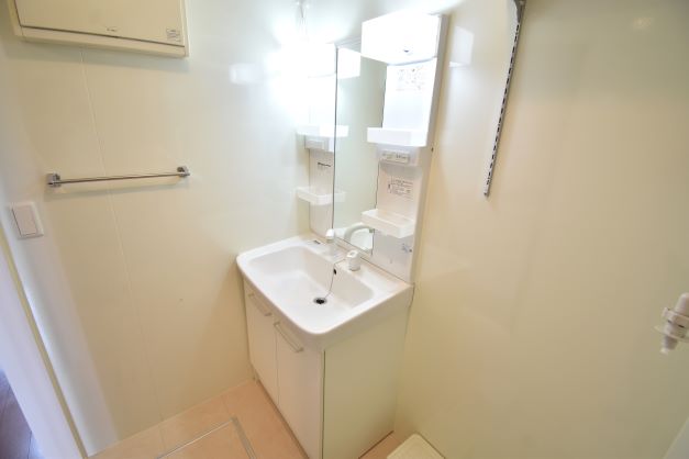 洗面設備　洗髪洗面化粧台