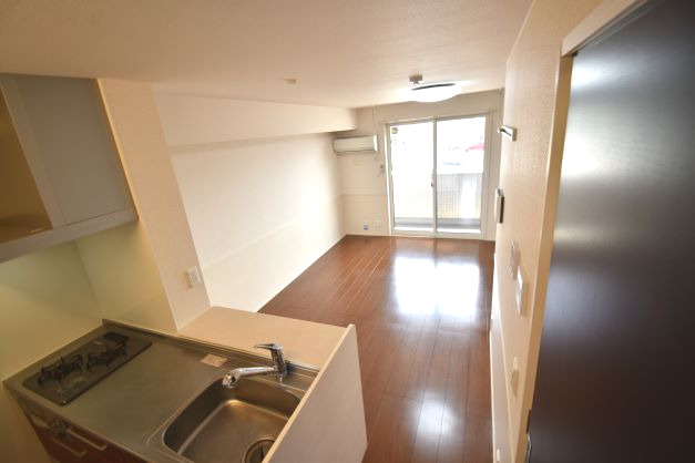 居室・リビング　リビング広々