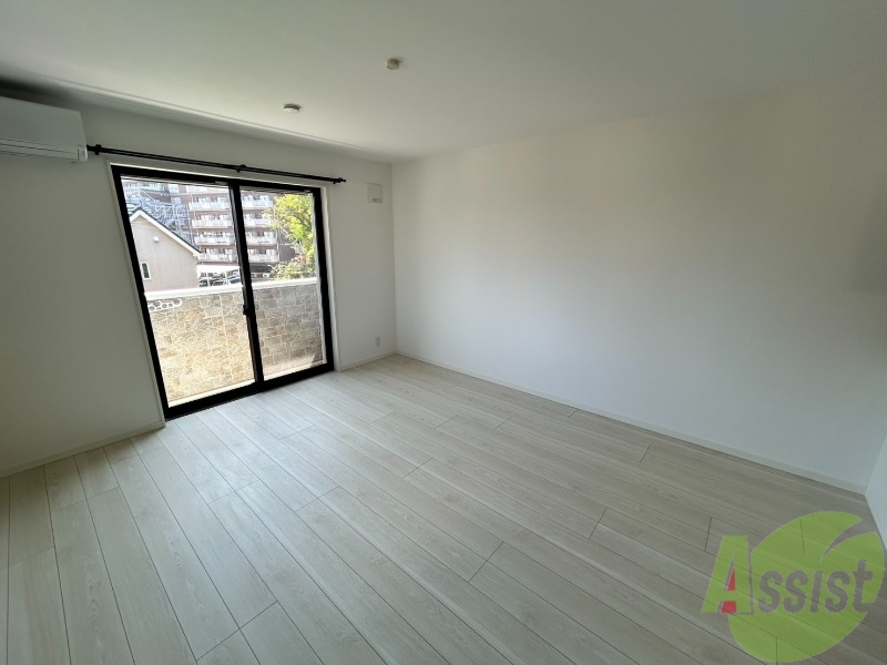 居室・リビング　広々とした１１．８帖のリビングでゆったり過ごせます。