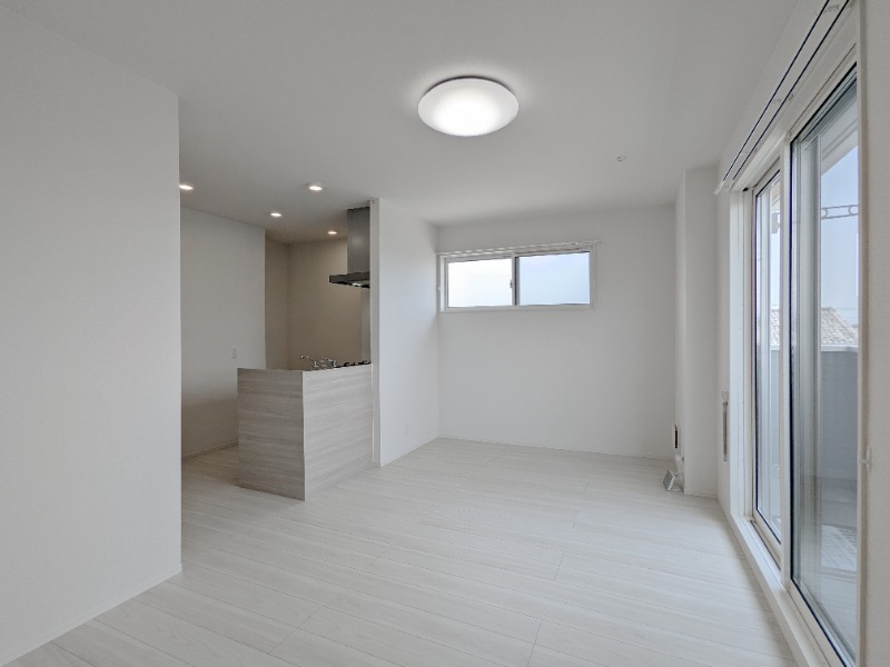 居室・リビング　図面と現状に相違がある場合には現状を優先