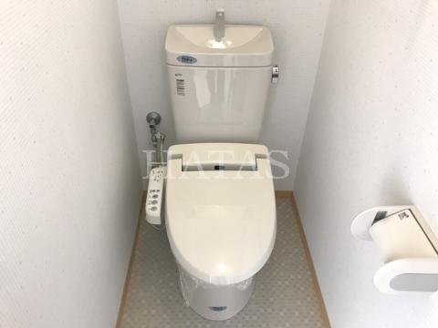 トイレ　同物件別部屋です。