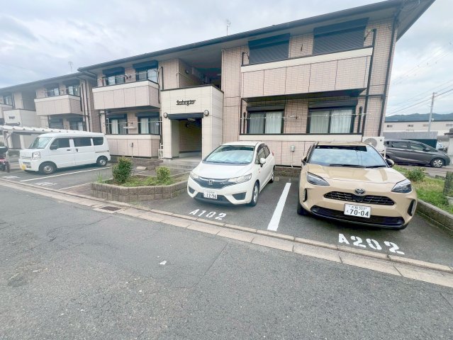 建物外観　綺麗な外観の素敵なお部屋があなたを待っています。