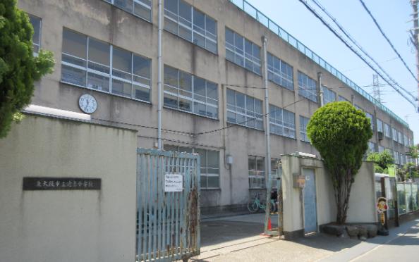 小学校　東大阪市立義務教育学校池島学園小学部（小学校）まで662m