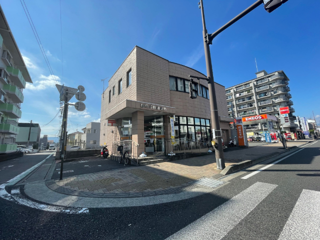 郵便局　静岡石田郵便局（郵便局）まで864m