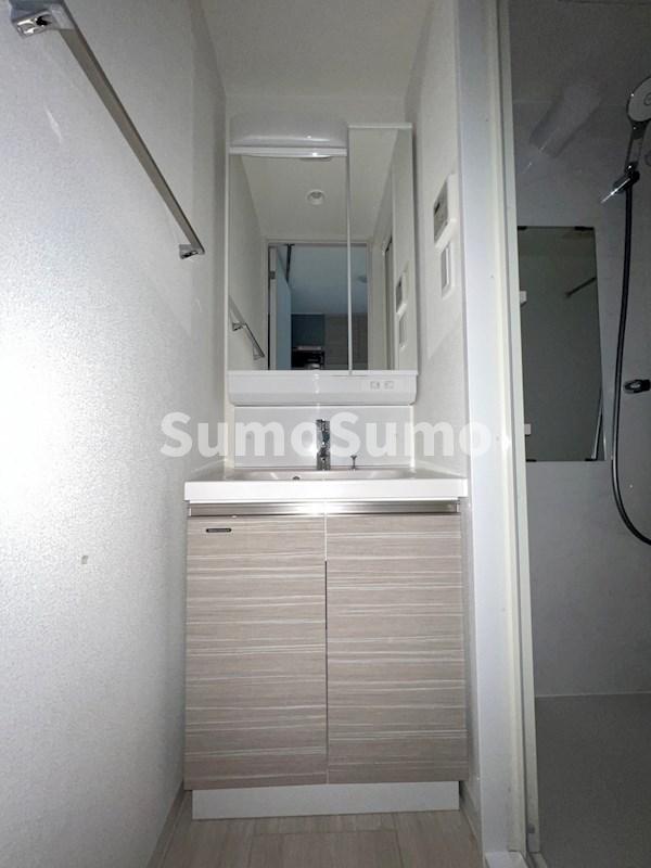 洗面設備　広い洗面スペース