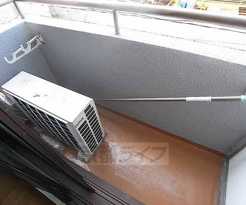 バルコニー　洗濯物はこちらへ