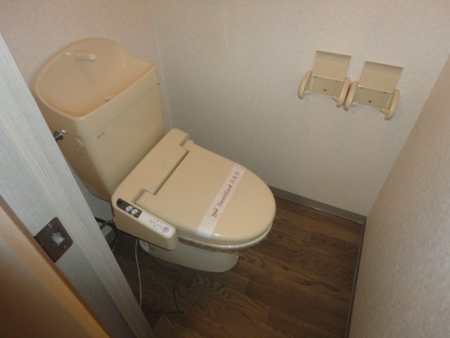 トイレ　シャワー付トイレ