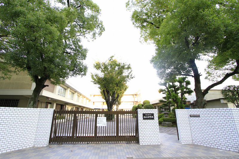 中学校　あずま中学校（中学校）まで1440m