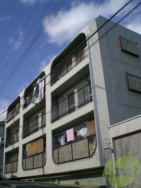 建物外観　大学生、単身の方におすすめ。生活しやすい閑静な住宅街。