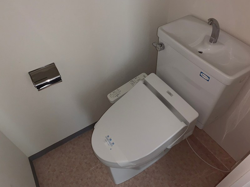 トイレ　別部屋参考