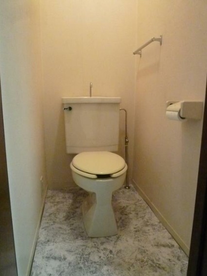 トイレ　※他部屋参考写真