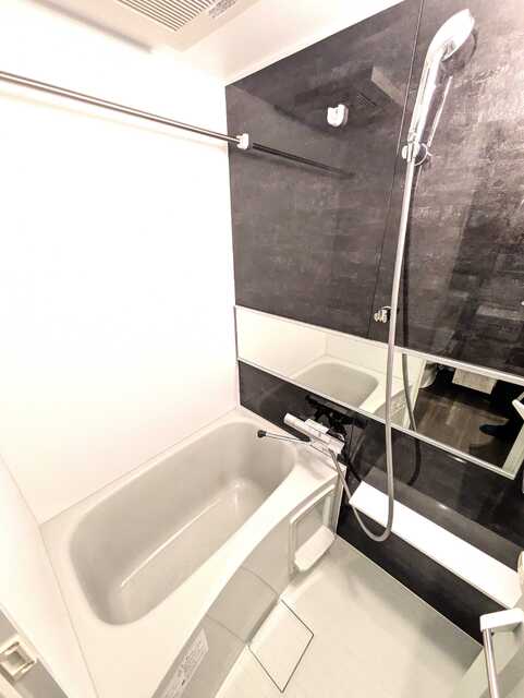 バス・シャワールーム　◆便利な浴室乾燥機付きのバスルーム◆