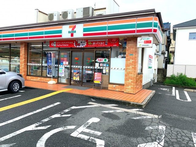 コンビニ　セブンイレブン堺堀上緑町店（コンビニ）まで462m