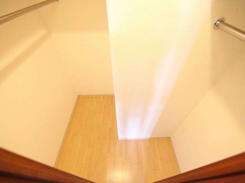 収納　ウォークインクローゼット（収納充実してます）