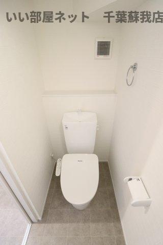 トイレ　同メーカー施工参考画像です！