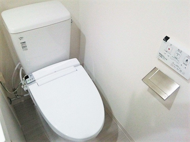 トイレ　トイレ