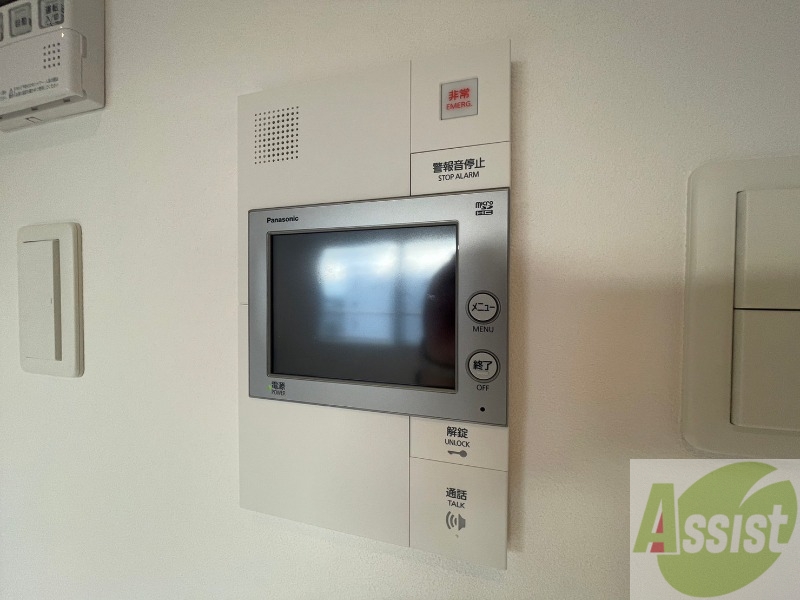 セキュリティ　ＴＶモニター付インターホンです。来客者の顔が見えるので安心！