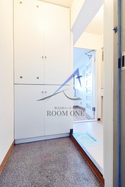 玄関　玄関です。