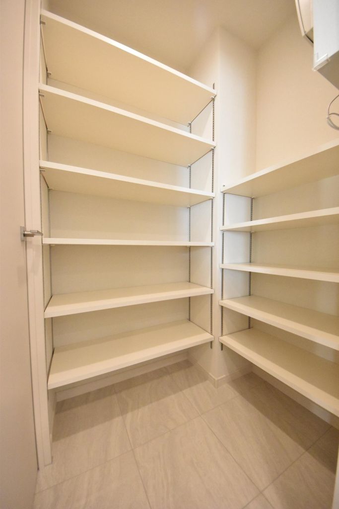 玄関　バルコニー