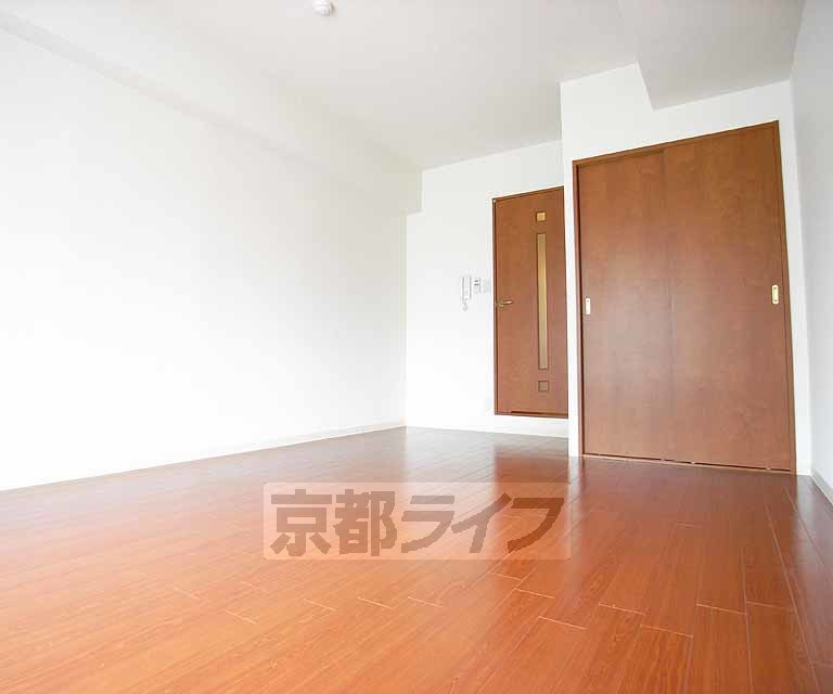 居室・リビング　綺麗な室内です。