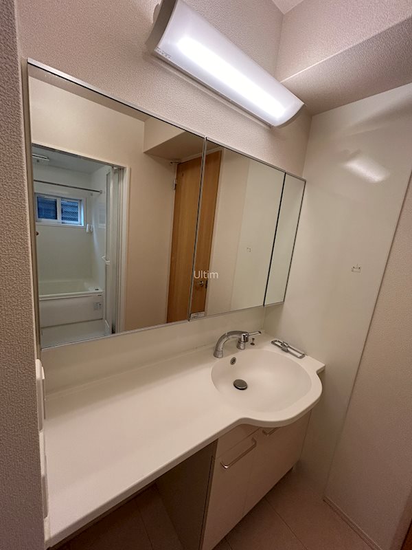 洗面設備　※他のお部屋です、ご参考までに