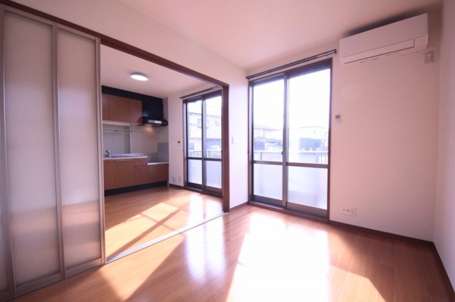 居室・リビング　おしゃれな居間です