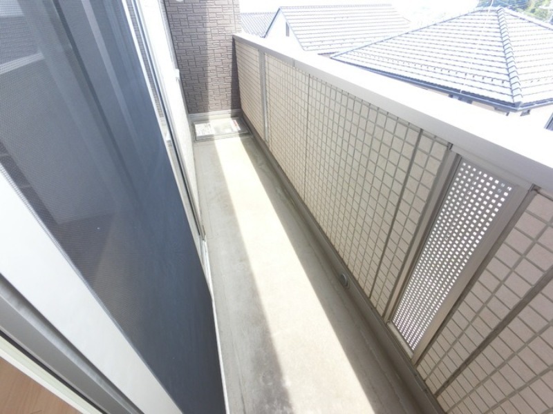 バルコニー　図面と現状に相違がある場合には現状を優先