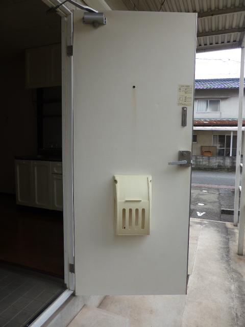 玄関　玄関ドア