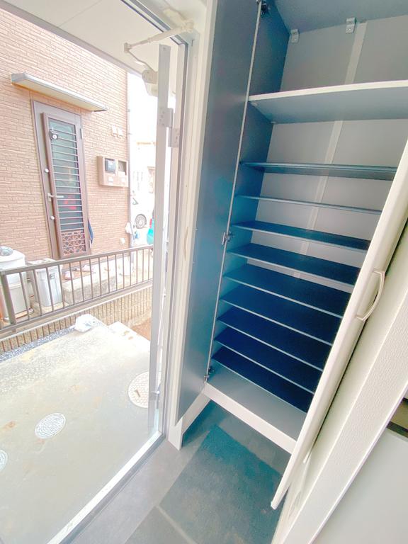 玄関　大容量のシューズボックス