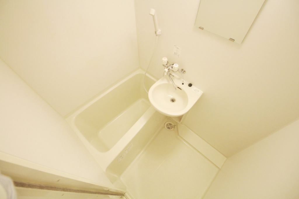 バス・シャワールーム　一日の疲れを癒すゆったり空間♪