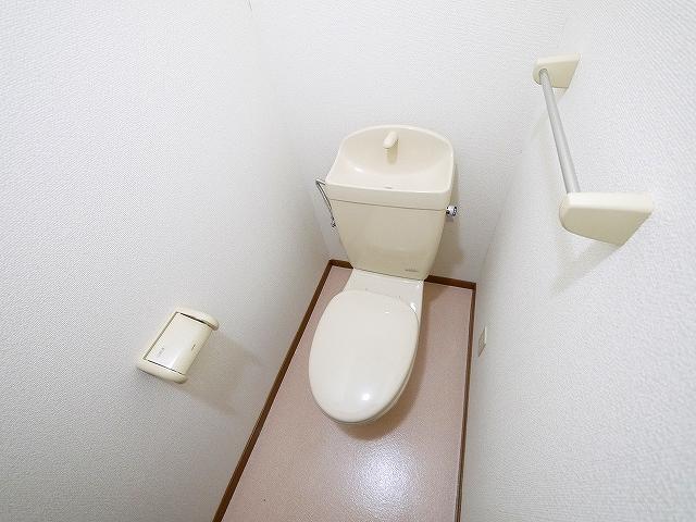 トイレ　コンパクトで使いやすいトイレです