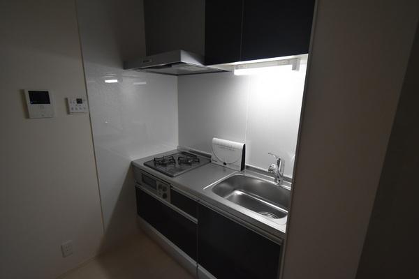 居室・リビング　同物件別室