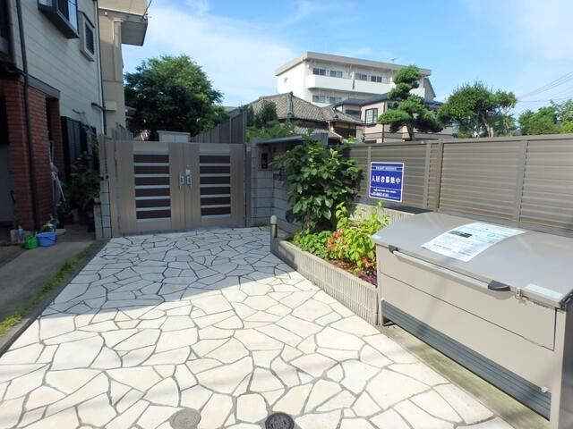 エントランス　?