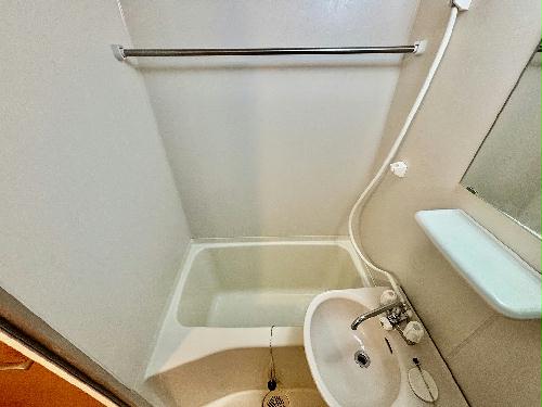 バス・シャワールーム　設備・仕様は号室により異なる為、現状を優先いたします。