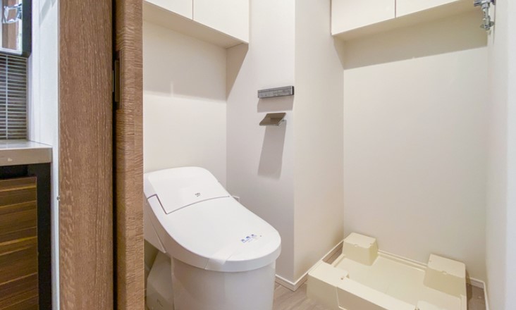 トイレ　別号室参考写真