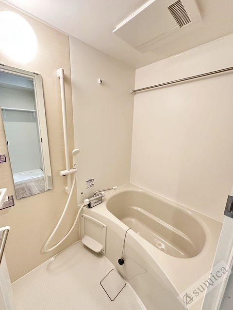 バス・シャワールーム　浴室乾燥機付き＾＾雨の日も安心