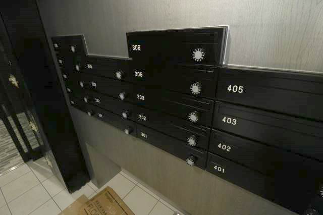 ロビー　メールボックス♪