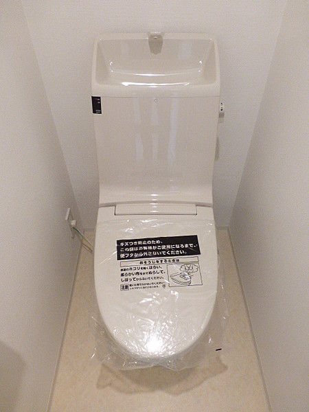 トイレ　※別部屋の参考写真です。