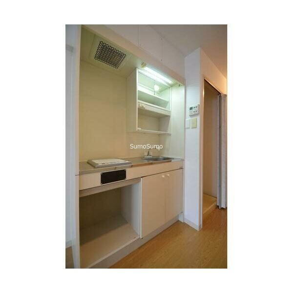 キッチン　コンパクトなキッチンで掃除もラクラク