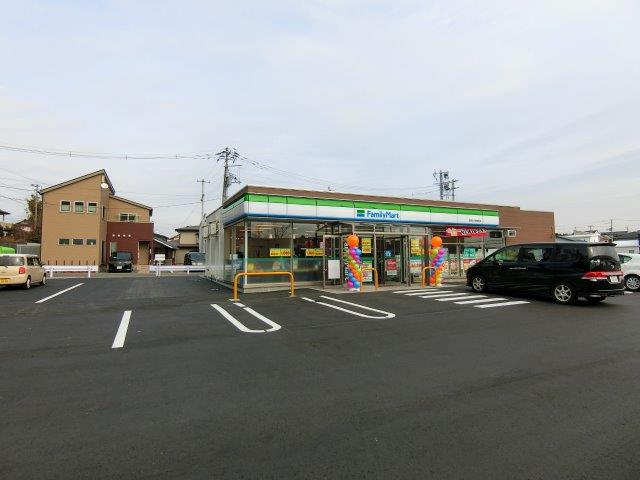 コンビニ　ファミリーマート 北夕顔瀬店（コンビニ）まで310m