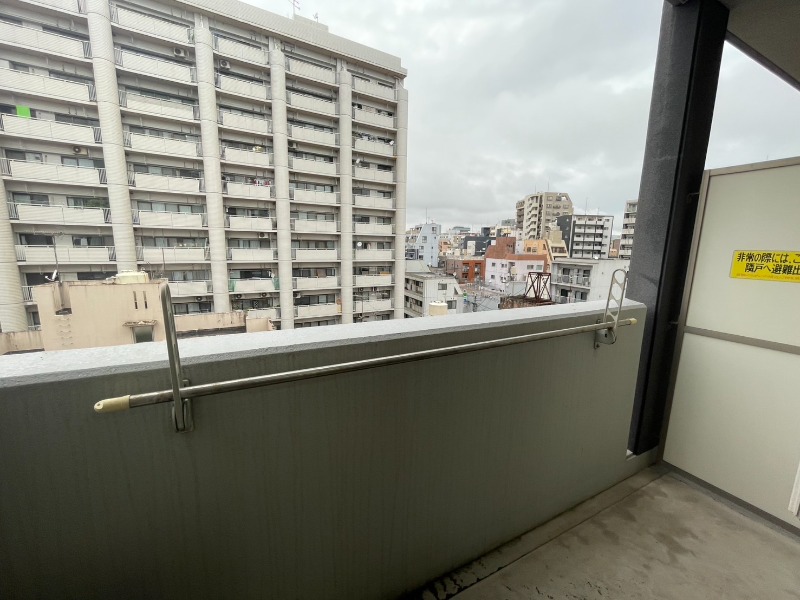 バルコニー　バルコニー