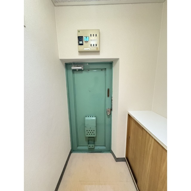 玄関　現況優先です。