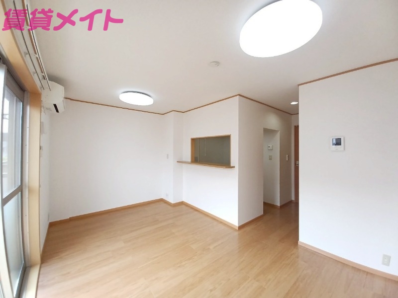 居室・リビング　別部屋参考写真です