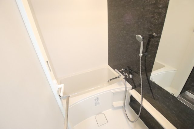 バス・シャワールーム　※別号室の参考写真です※