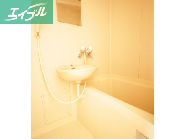 バス・シャワールーム　バスルーム