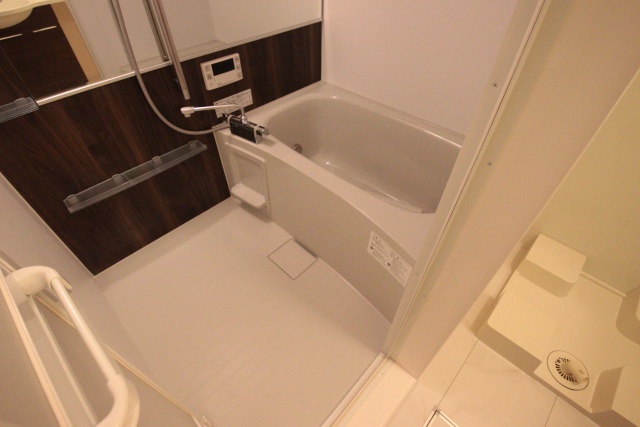 バス・シャワールーム　※別室の参考写真の為、現況優先です。