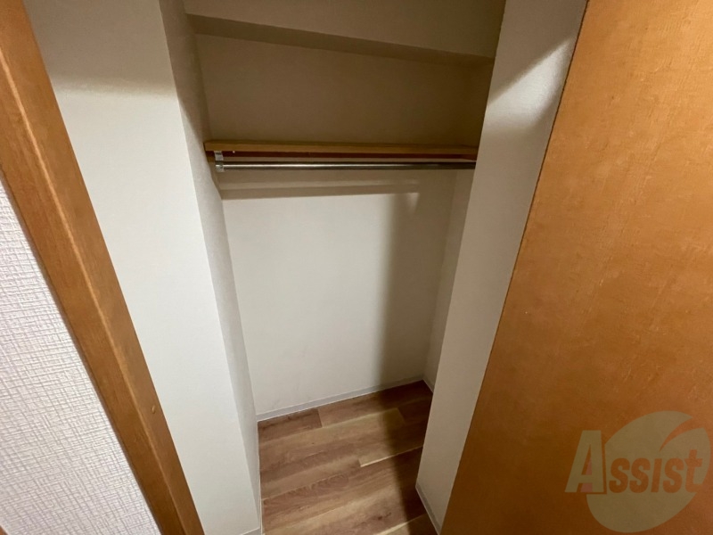 収納　洋室の収納です。部屋がすっきり片付きます。