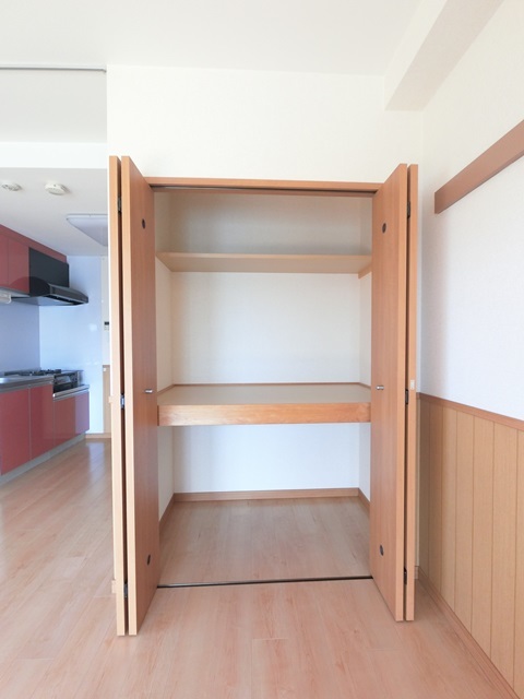 収納　奥行もあるクローゼット♪