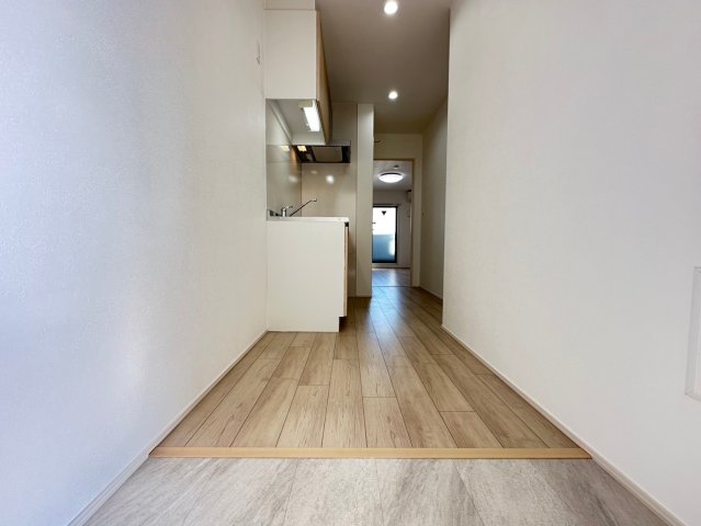 玄関　詳細は、RISUMO江坂本店までお問合せください♪