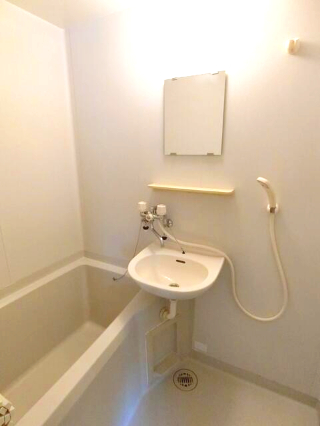 バス・シャワールーム　お風呂です